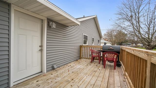 801 Adams St, Oregon, IL 61061 - view of wooden deck