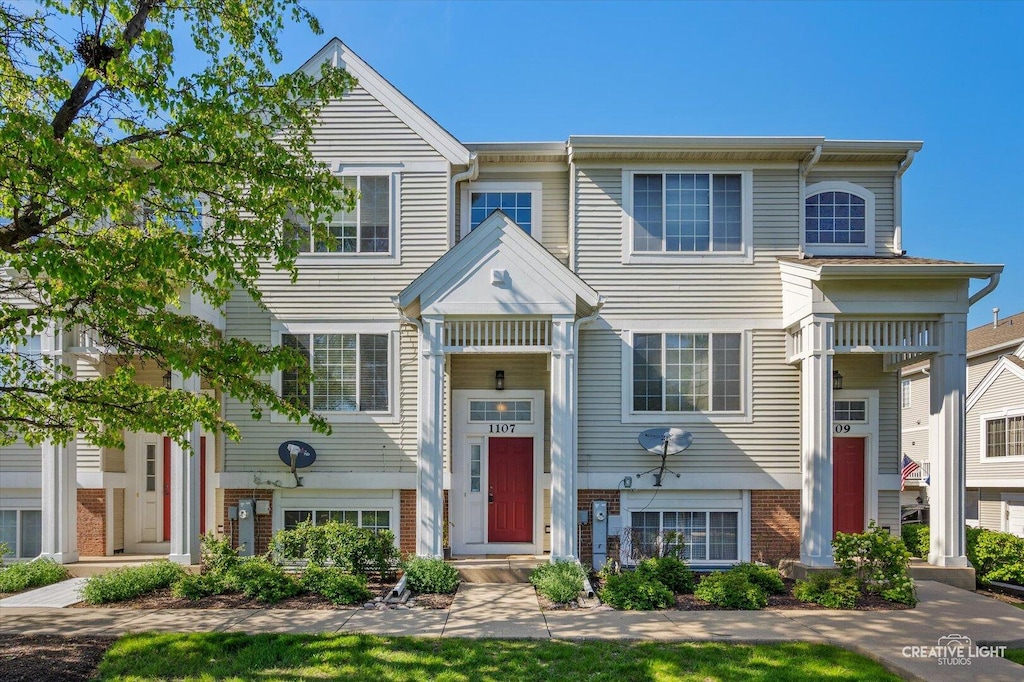 1107 Andover Ct, Glendale Heights, IL 60139 - photo 1