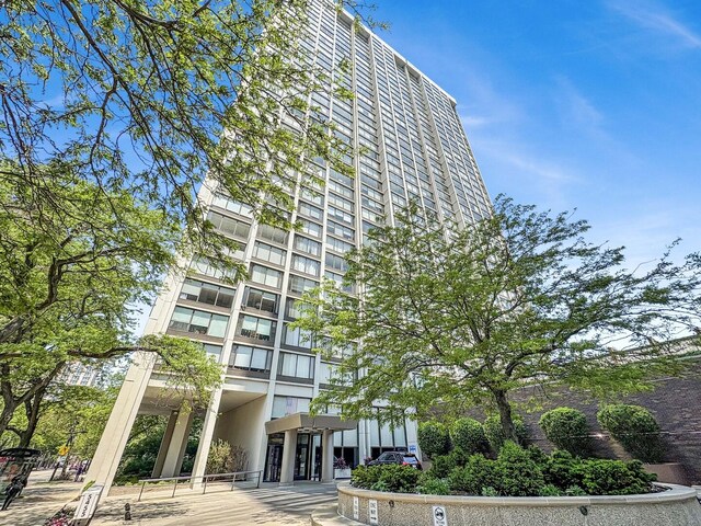 5455 N Sheridan Rd Unit 3611, Chicago, IL 60640 - view of property