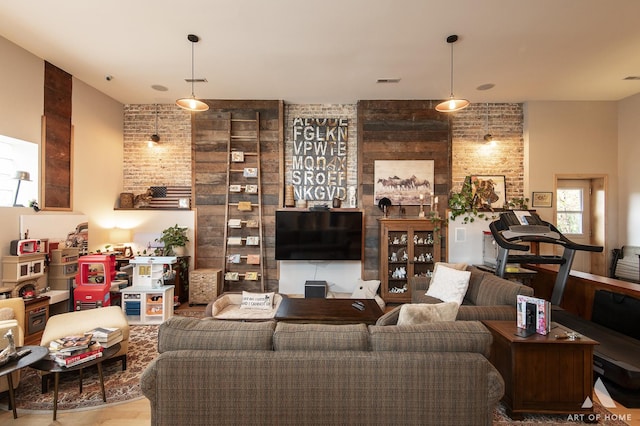 6928 Pershing Rd, Berwyn, IL 60402 - view of living area