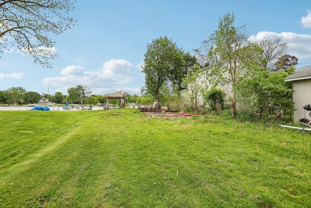 28876 W Pioneer Grove Rd, Cary, IL 60013