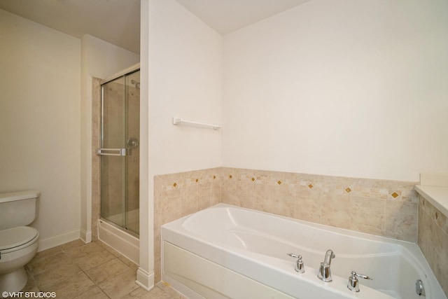 2700 Summit Dr Unit 307, Glenview, IL 60025 - full bath featuring a garden tub, toilet, a shower with shower door, and tile patterned flooring