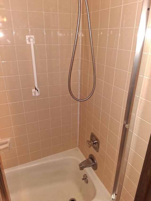 1702 Mill St Unit 502, Des Plaines, IL 60016 - full bathroom with tub / shower combination