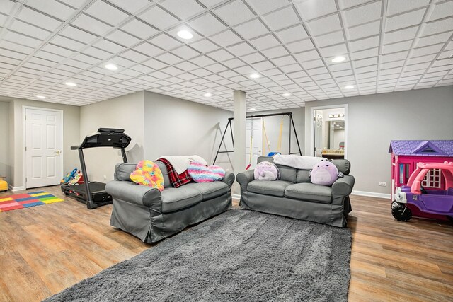 1284 N Jack Pine Ct, Palatine, IL 60067 - living area featuring wood finished floors, baseboards, and recessed lighting