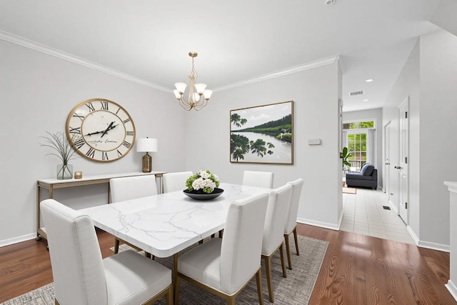 412 W Wood St, Palatine, IL 60067 - dining area featuring a chandelier, baseboards, wood finished floors, crown molding, and recessed lighting