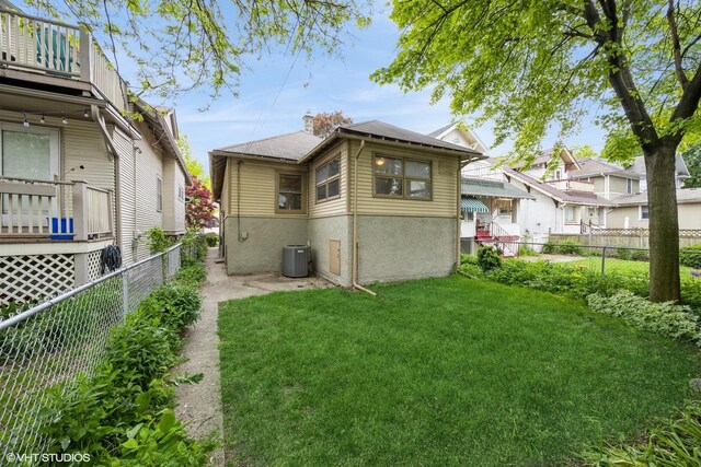 533 Clarence Ave, Oak Park, IL 60304 - rear view of property with central AC