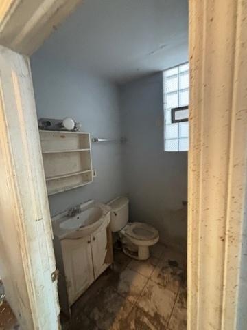 8370 S Baker Ave, Chicago, IL 60617 - half bath with toilet and vanity