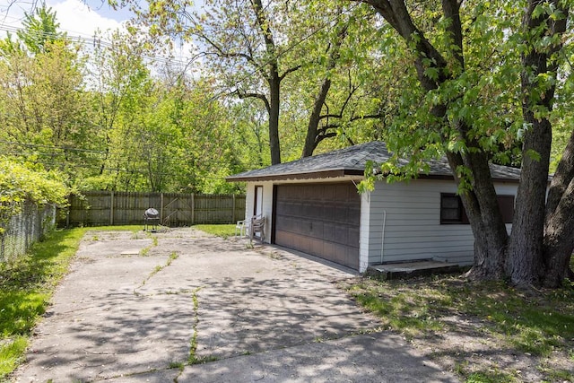 885 163rd St, Calumet City, IL 60409 - detached garage featuring fence