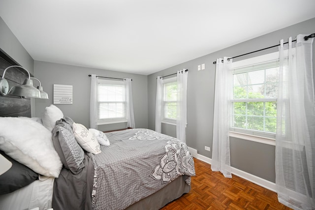 25W651 Towpath Ct, Wheaton, IL 60189 - bedroom featuring baseboards
