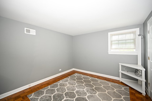 25W651 Towpath Ct, Wheaton, IL 60189 - spare room with baseboards