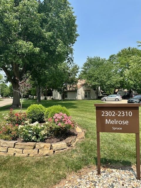 2302 Melrose Dr Unit A, Champaign, IL 61820 - community / neighborhood sign with a lawn