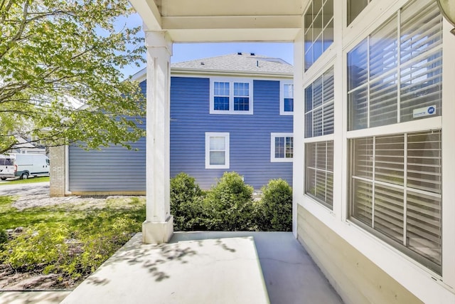 2334 Glen Eagles Ln, Riverwoods, IL 60015 - view of patio / terrace