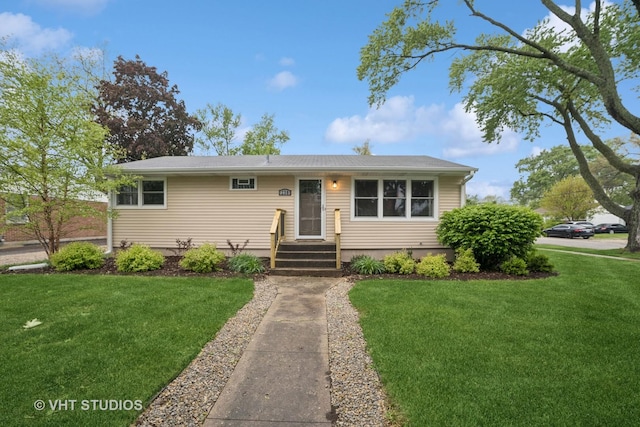 238 1st St, Cary, IL 60013 - ranch-style house featuring a front lawn