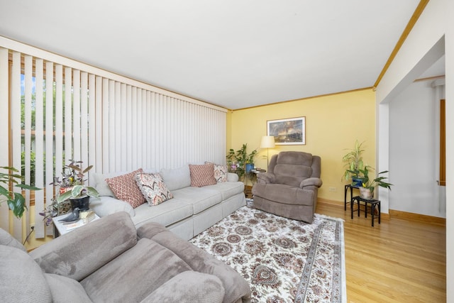 4129 N Mcvicker Ave, Chicago, IL 60634 - living room featuring wood finished floors and baseboards