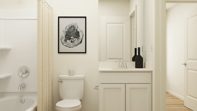 bathroom featuring toilet, vanity, shower / bath combo, and wood finished floors