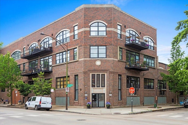 1201 W Wrightwood Ave Unit 13, Chicago, IL 60614 - view of building exterior