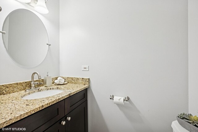 751 Essington Ln, Buffalo Grove, IL 60089 - half bath with vanity and toilet