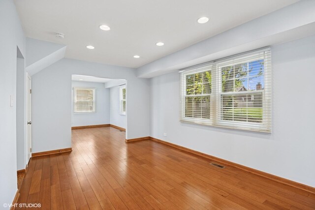 751 Essington Ln, Buffalo Grove, IL 60089 - empty room featuring wood finished floors, recessed lighting, a smoke detector, and baseboards