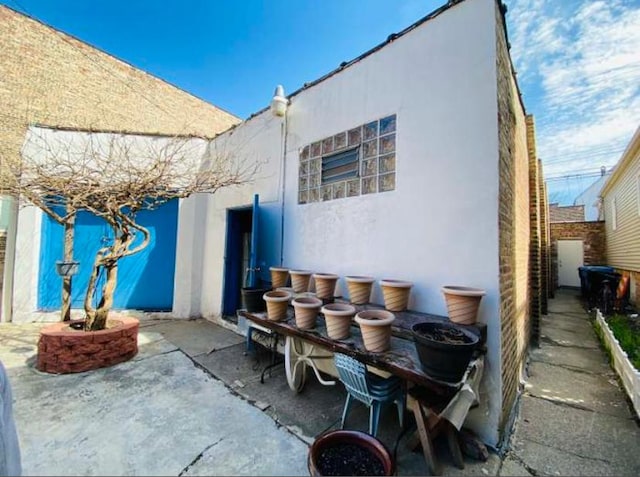 4803 S Honore St, Chicago, IL 60609 - view of patio