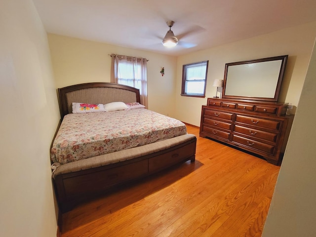 511 N Berwick Blvd, Waukegan, IL 60085 - bedroom featuring light wood-type flooring and ceiling fan