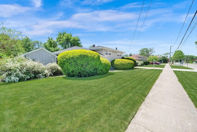 view of grassy yard