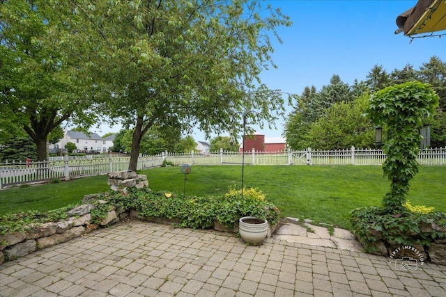 343 Diane Ct, Geneva, IL 60134 - view of patio