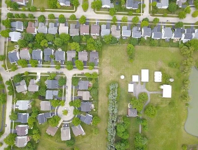 343 Diane Ct, Geneva, IL 60134 - aerial view of property and surrounding area featuring nearby suburban area