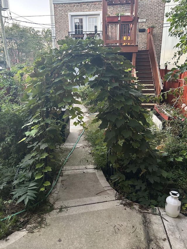 3230 W Fulton Blvd, Chicago, IL 60624 - exterior view of stairs