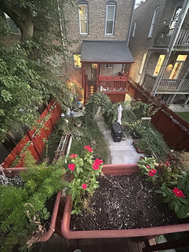 3230 W Fulton Blvd, Chicago, IL 60624 - view of yard with a deck