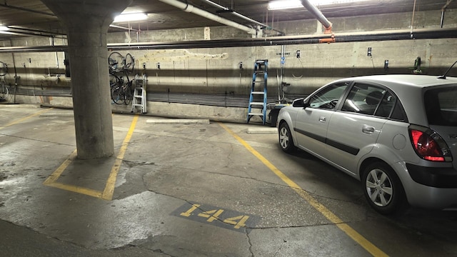 1001 W 15th St Unit 243, Chicago, IL 60608 - view of parking deck