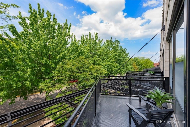 1001 W 15th St Unit 243, Chicago, IL 60608 - view of balcony