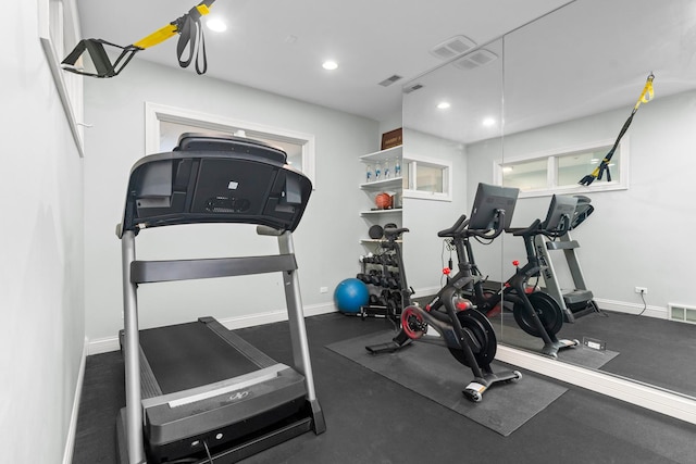 1100 Forest Ave, Wilmette, IL 60091 - workout area with baseboards and recessed lighting