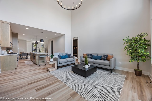 831 N Ellsworth St, Naperville, IL 60563