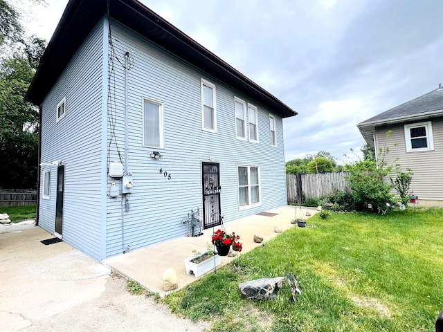 405 Oscar Ave, Joliet, IL 60433 - view of front of house featuring a patio