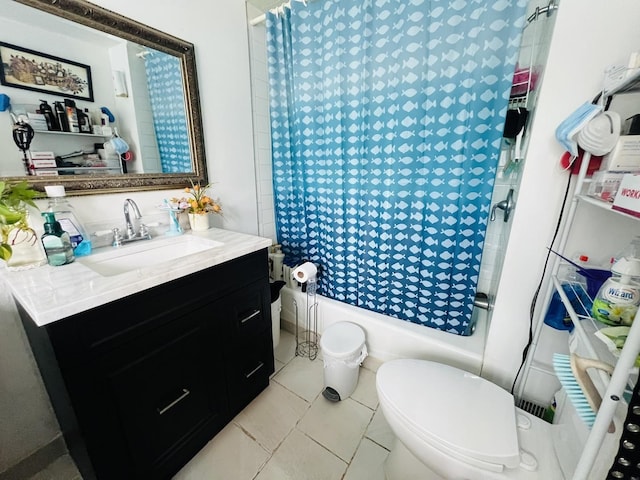 405 Oscar Ave, Joliet, IL 60433 - full bath with toilet, vanity, tile patterned floors, and shower / tub combo