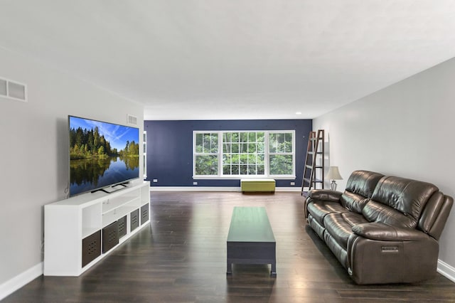 2S579 Partridge Rd, Batavia, IL 60510 - living room with wood finished floors and baseboards