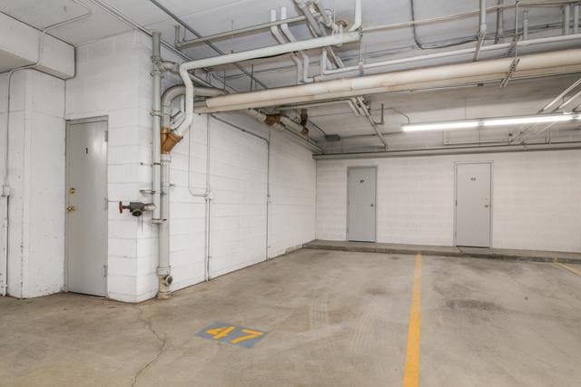 400 S NW Hwy Unit 309, Park Ridge, IL 60068 - view of parking garage