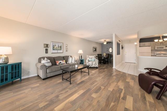 400 S NW Hwy Unit 309, Park Ridge, IL 60068 - living room featuring wood finished floors and baseboards