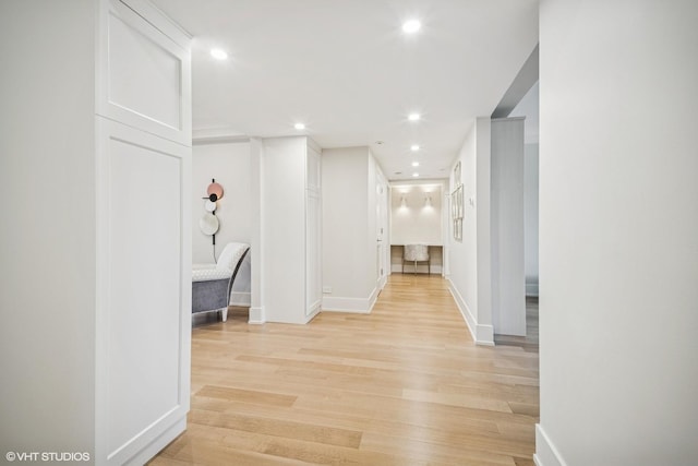 4300 N Marine Dr Unit 306, Chicago, IL 60613 - hallway featuring light wood-style floors, recessed lighting, and baseboards