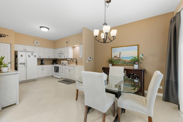 307 Lake Gillilan Way, Algonquin, IL 60102 - dining room featuring a chandelier