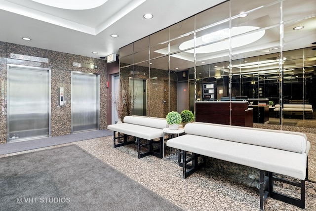 40 E Cedar St Unit 8Cd, Chicago, IL 60611 - building lobby featuring recessed lighting
