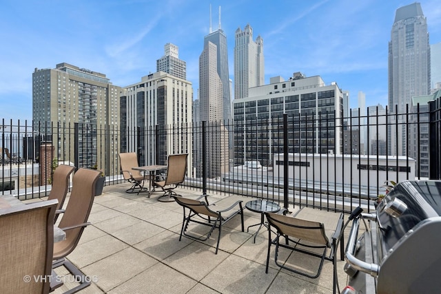 40 E Cedar St Unit 8Cd, Chicago, IL 60611 - view of patio / terrace with a view of skyline