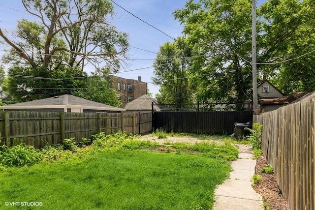 1505 E 76th Pl, Chicago, IL 60619 - view of fenced yard