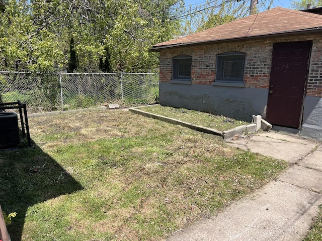 7949 S Manistee Ave, Chicago, IL 60617 - view of yard featuring cooling unit