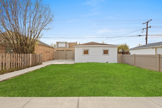 2934 Maple Ave, Berwyn, IL 60402 - rear view of house with a patio area