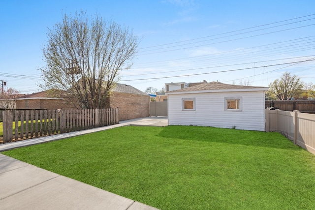 2934 Maple Ave, Berwyn, IL 60402 - view of yard with an outbuilding and a patio