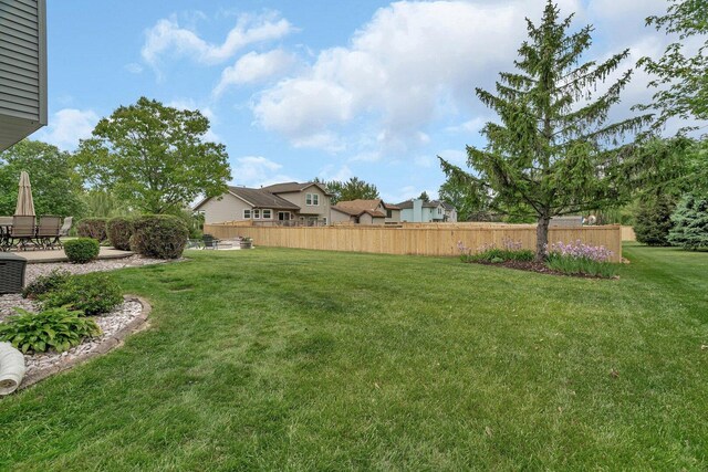 3513 Harris Dr, Joliet, IL 60431 - view of yard featuring a patio area