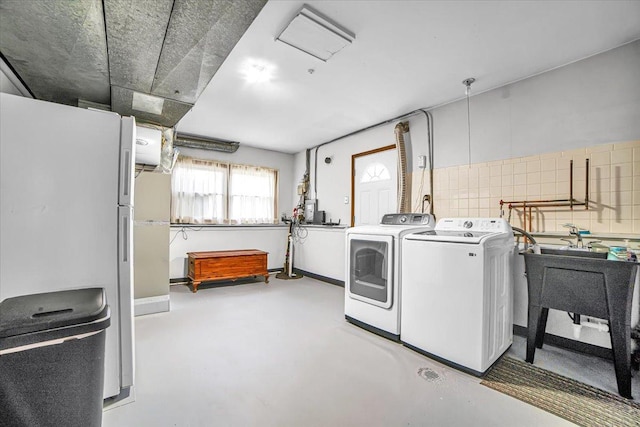 1016 W Willow Ln, Mount Prospect, IL 60056 - washroom with independent washer and dryer