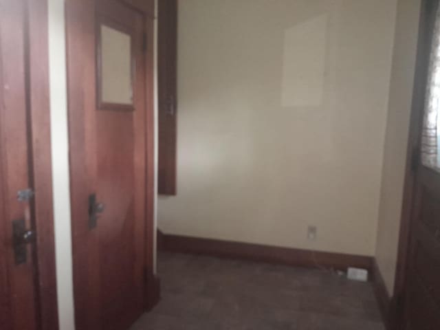 516 S Grant St, Earlville, IL 60518 - corridor with baseboards