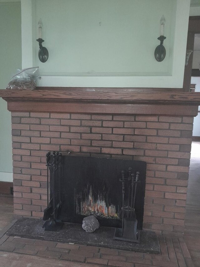 516 S Grant St, Earlville, IL 60518 - detailed view of a fireplace